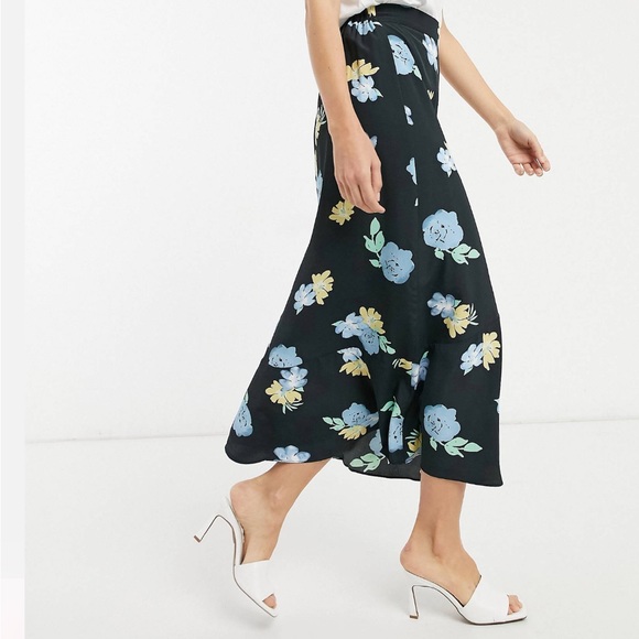 Midi Skirt w Blue Floral Print Silky - Picture 2 of 4